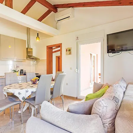Holiday home 3 Bedroom Beautiful In